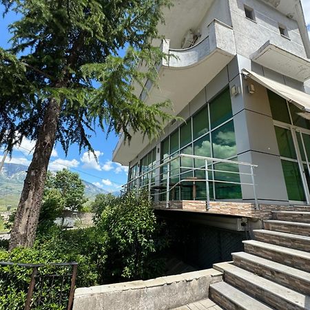 Peci Apartments Gjirokastër Екстериор снимка