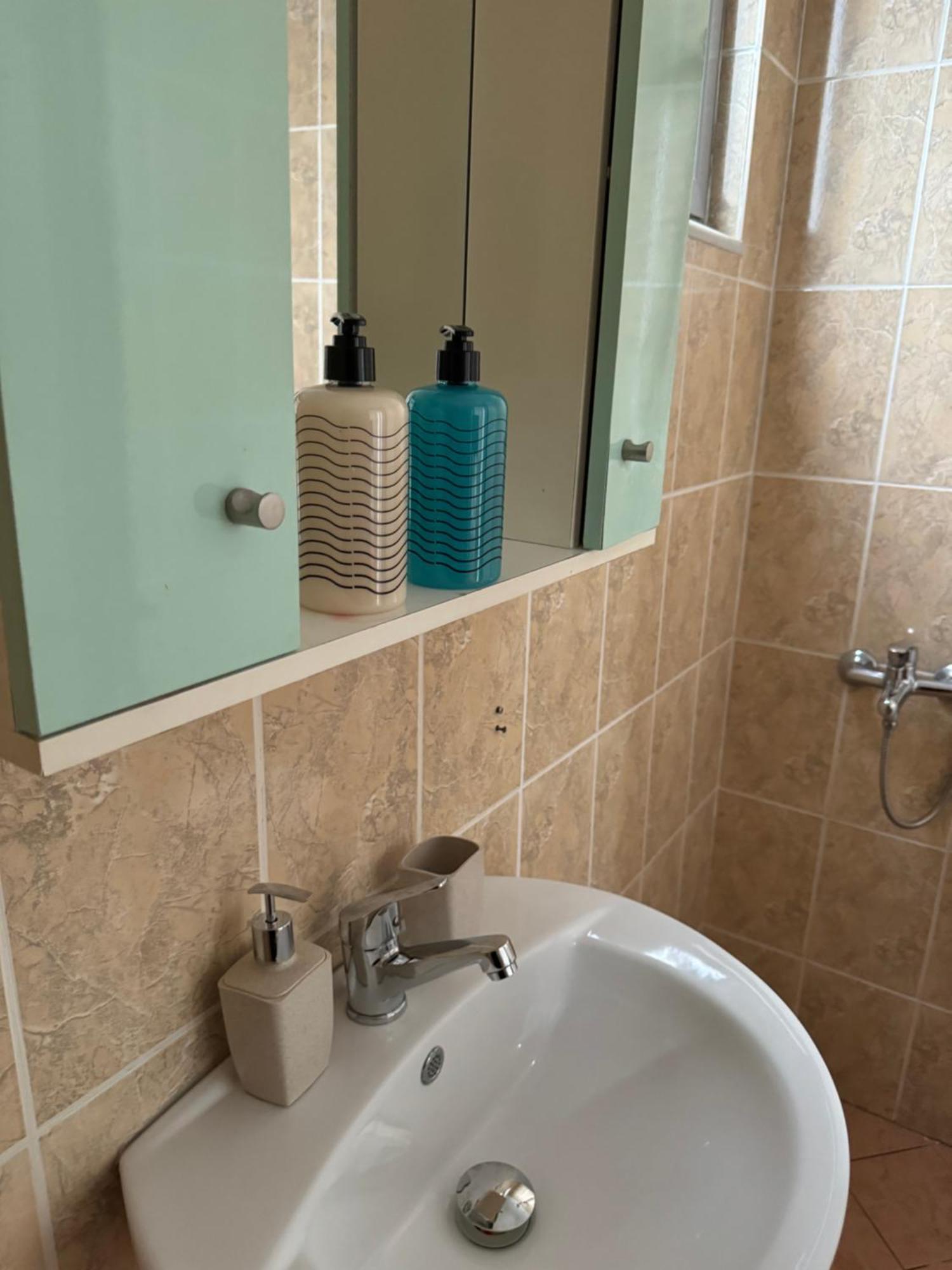 Peci Apartments Gjirokastër Стая снимка